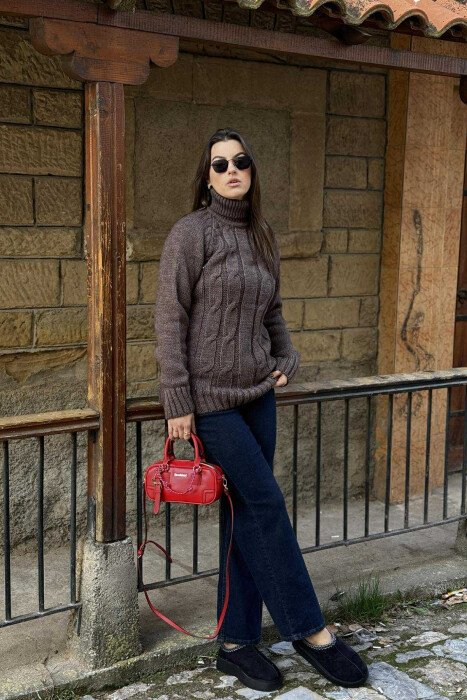 ONE COLOR KNITTED HIGH NECK WOMEN SWEATER BROWN/KAFE - 3