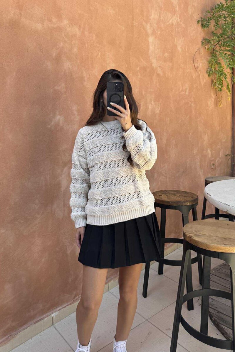 ONE COLOR KNITTED ROUND NECK WOMEN SWEATER BEIGE/BEZHE - 1