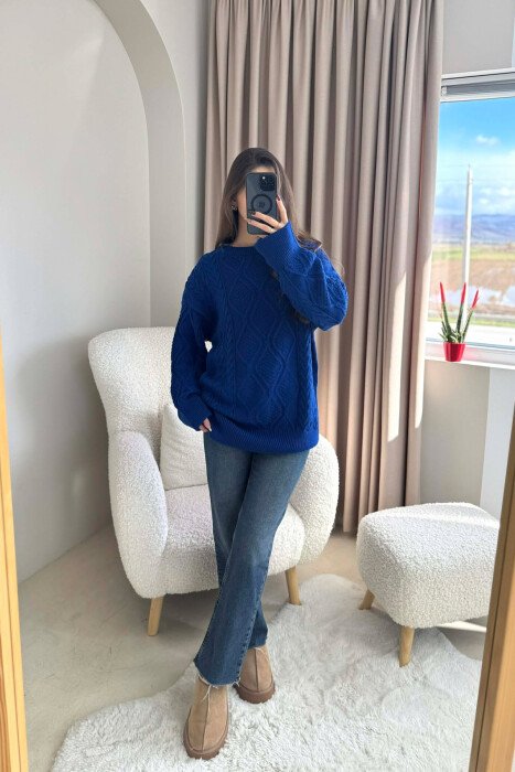 ONE COLOR KNITTED ROUND NECK WOMEN SWEATER BLUE/BLU - 2