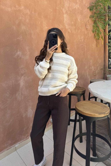 ONE COLOR KNITTED ROUND NECK WOMEN SWEATER CREAM/KREM - 2