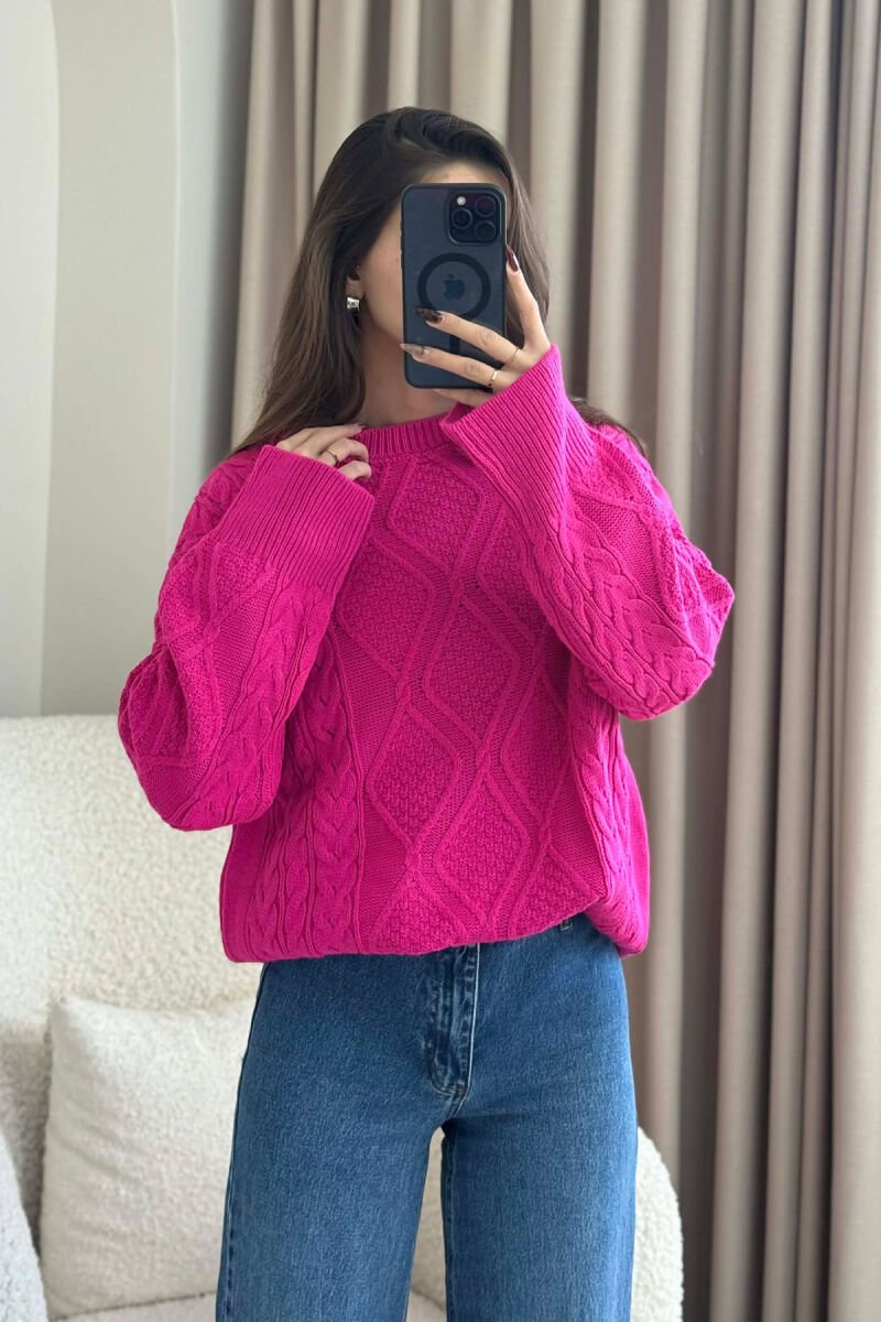 ONE COLOR KNITTED ROUND NECK WOMEN SWEATER FUCHSIA/CIKLAMI - 2