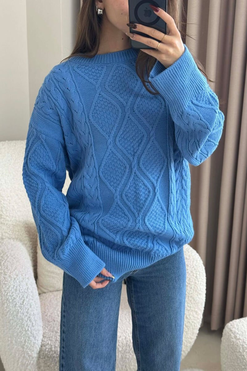 ONE COLOR KNITTED ROUND NECK WOMEN SWEATER LIGHTBLUE/BZ - 4