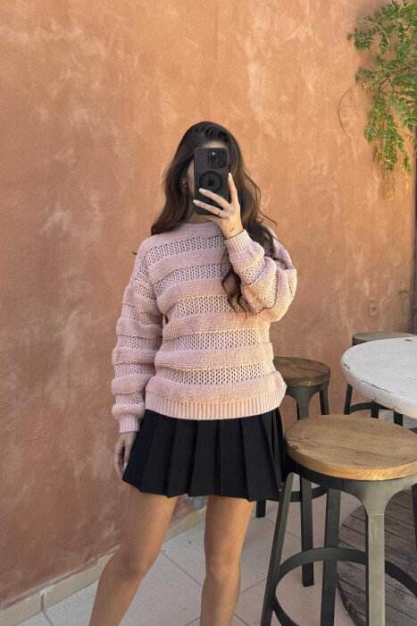 ONE COLOR KNITTED ROUND NECK WOMEN SWEATER POWDER/PUDER - 2
