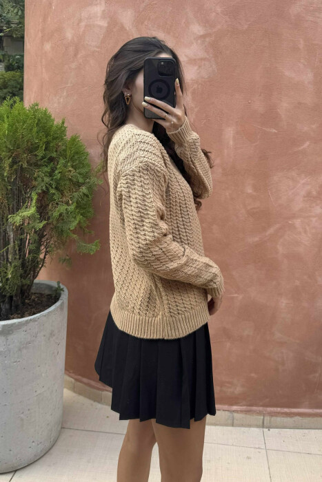 ONE COLOR KNITTED SIMPLE WOMEN SWEATER LIGHT BROWN/KAZB - 3