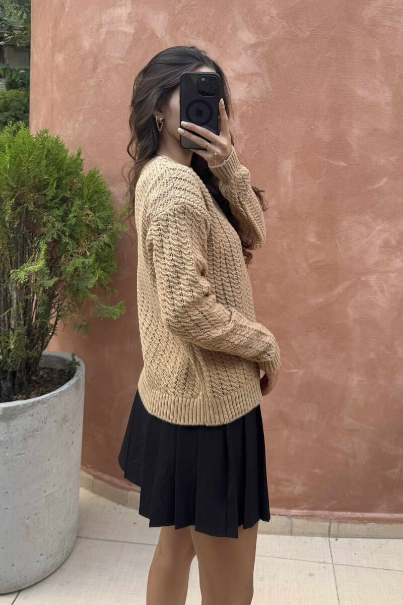 ONE COLOR KNITTED SIMPLE WOMEN SWEATER LIGHT BROWN/KAZB - 3