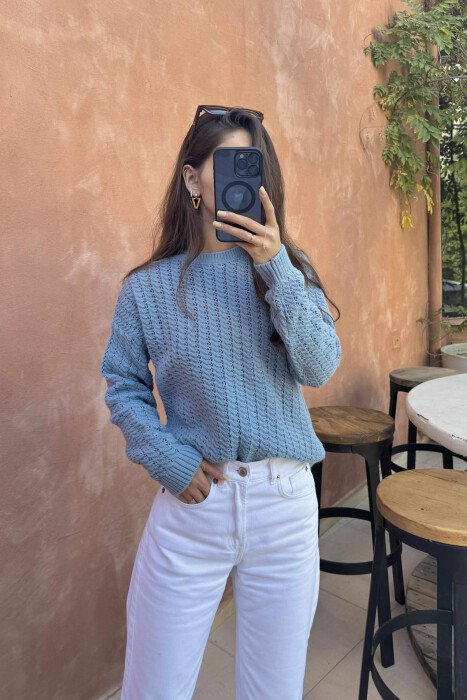 ONE COLOR KNITTED SIMPLE WOMEN SWEATER LIGHTBLUE/BZ - 2
