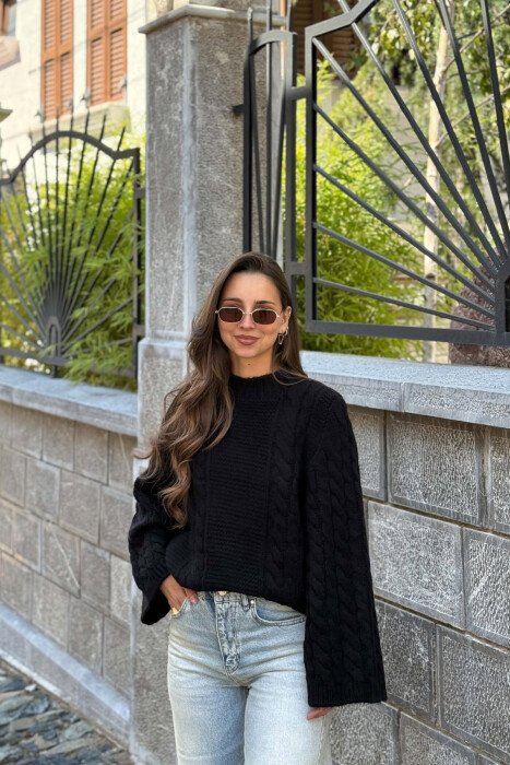 TRIKO E THURRUR NJE NGJYRSHE PER FEMRA NE NGJYRE TE ZEZE - KLAUDIO FASHION