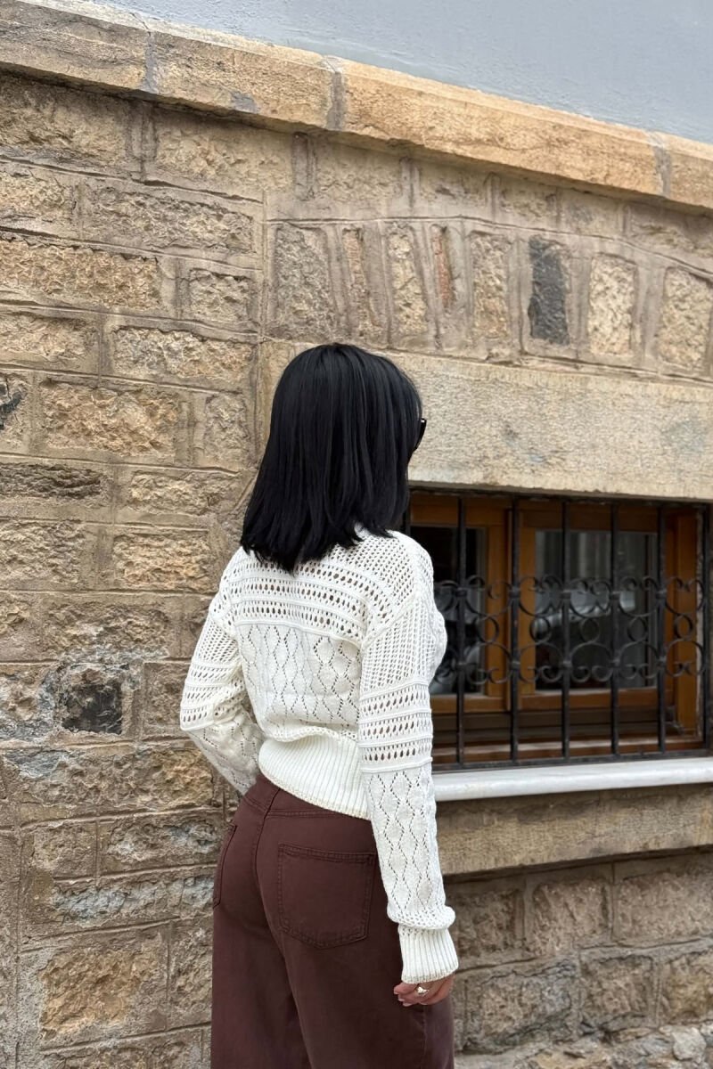 ONE COLOR KNITTED WOMAN SWEATER CREAM/KREM - 2