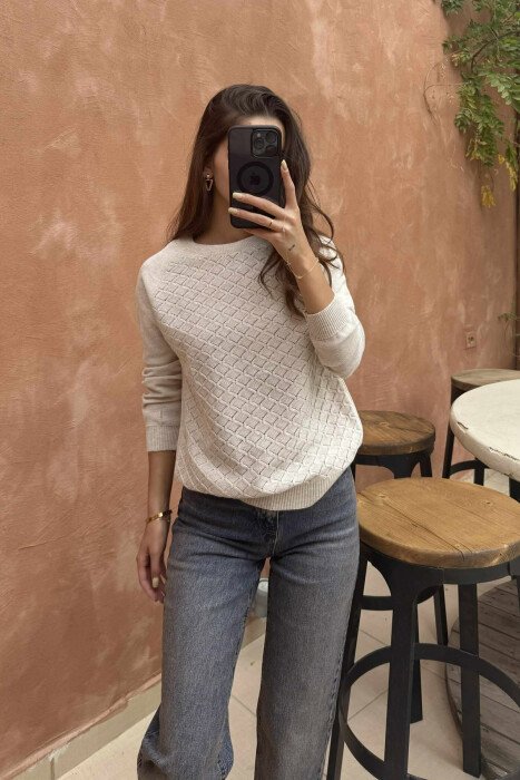 ONE COLOR KNITTED WOMEN SWEATER BEIGE/BEZHE - 3
