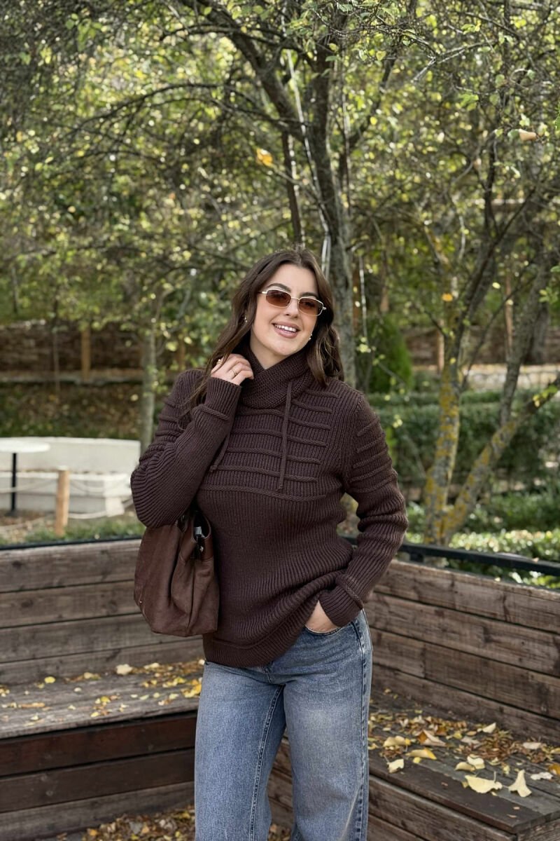 ONE COLOR KNITTED WOMEN SWEATER DARK BROWN/KAE - 5