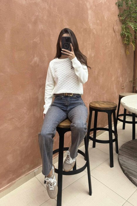 ONE COLOR KNITTED WOMEN SWEATER WHITE-E BARDHE 