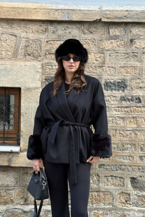ONE COLOR LACING DETAIL FAUX FUR SLEEVE WOMEN COAT BLACK/ E ZEZE - KLAUDIO FASHION