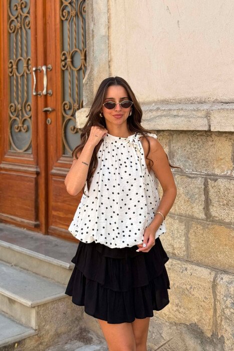 ONE COLOR LACING DETAIL WOMAN TANK TOP WHITE-BLACK/BAZE - KLAUDIO FASHION