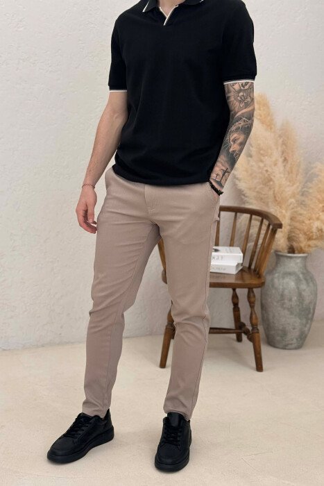PANTALLONA NJE NGJYRESHE ME LIDHESE TEK BELI PER MESHKUJ NE NGJYRE BEZHE TE ZBARDHUR 