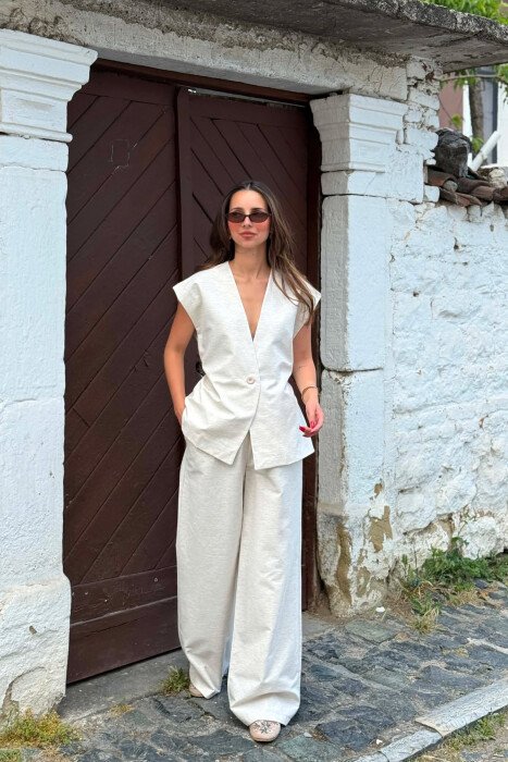 SET NJE NGJYRESH JELEK + PANTALLONA PER FEMRA NE NGJYRE BEZHE TE ZBARDHUR - KLAUDIO FASHION