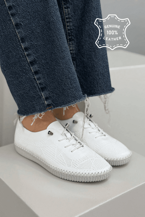 ONE COLOR LEATHER LACING COMFORT WOMEN SNEAKERS WHITE-E BARDHE - KLAUDIO FASHION