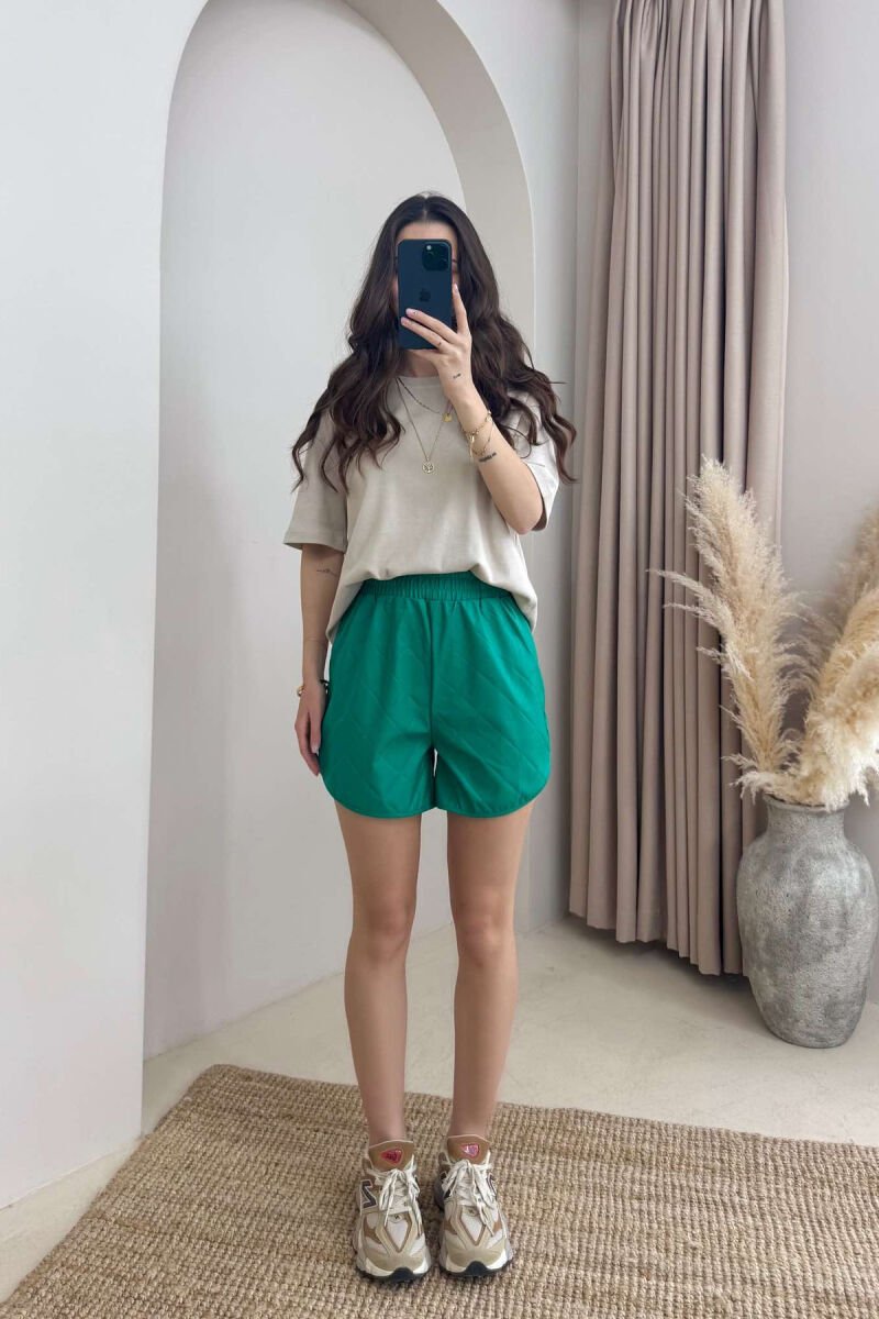 ONE COLOR LEATHER WOMEN SHORT PANTS GREEN/JESHILE - 1