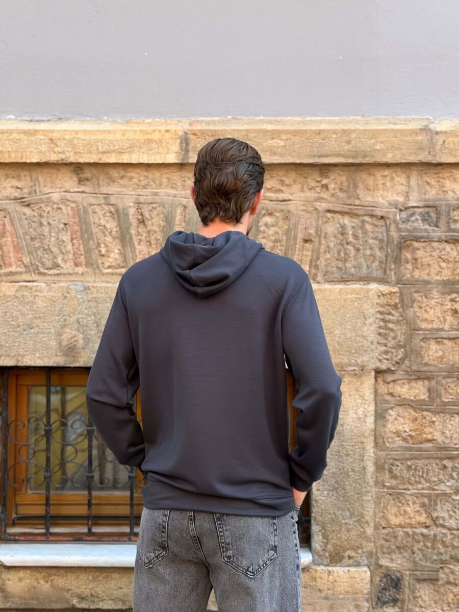 ONE COLOR LITTLE WRITTINGS MEN HOODIE DARK GREY/GEE - 4