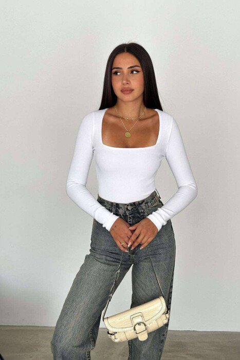 ONE COLOR LONG SLEEVE SIMPLE WOMAN SWEATSHIRT WHITE-E BARDHE - KLAUDIO FASHION