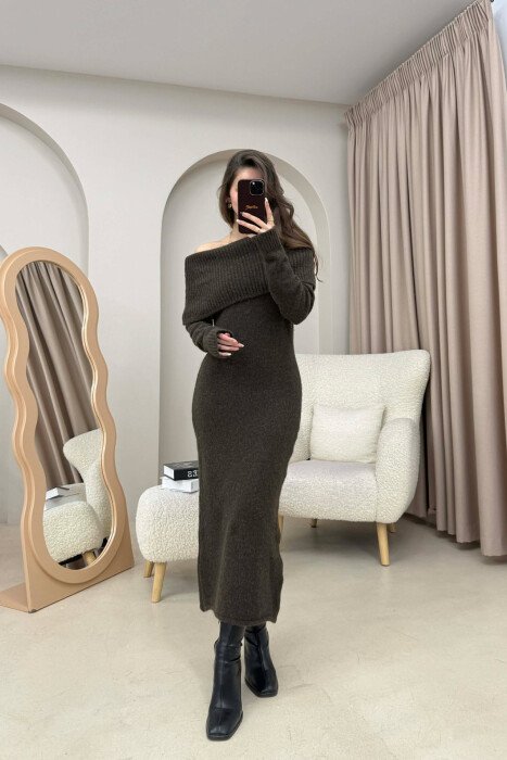 ONE COLOR OFF SHOULDERS WOMAN DRESS DARK BROWN/KAE - KLAUDIO FASHION