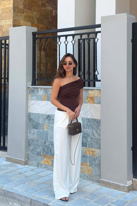 ONE COLOR ONE SHOULDER OFF WOMAN TANK TOP DARK BROWN/KAE - 2