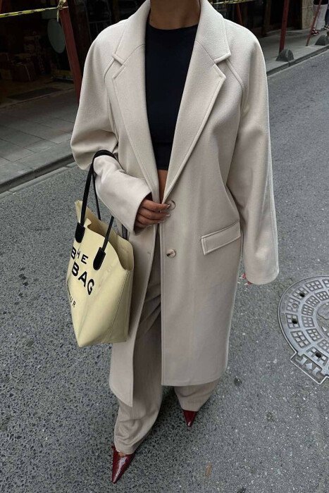 ONE COLOR OVERSIZE WOMAN COAT CREAM/KREM - KLAUDIO FASHION