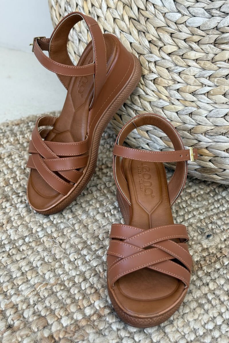 ONE COLOR PLATFORM WOMEN SANDALS BROWN/KAFE - 1