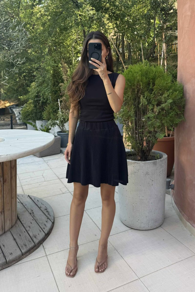 ONE COLOR PLEATED ELASTIC WAIST WOMEN SKORT BLACK/ E ZEZE - 6