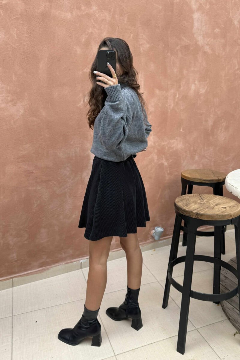 ONE COLOR PLEATED ELASTIC WAIST WOMEN SKORT BLACK/ E ZEZE - 4