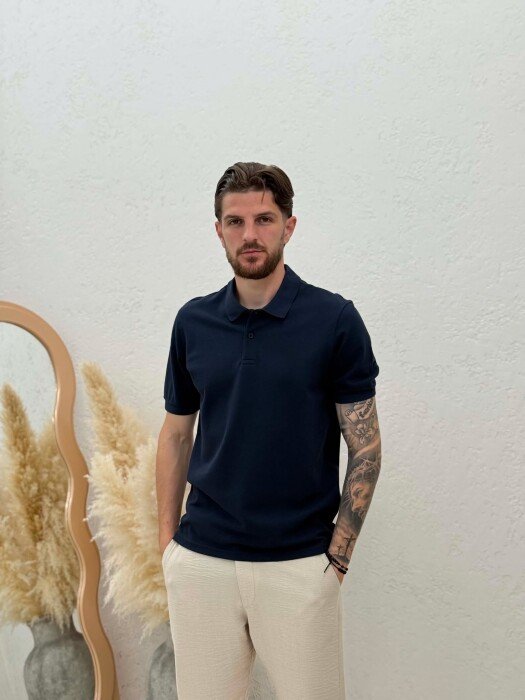 T-SHIRT NJE NGJYRESH ME JAKE POLO PER MESHKUJ NE NGJYRE BLU TE ERRET - KLAUDIO FASHION
