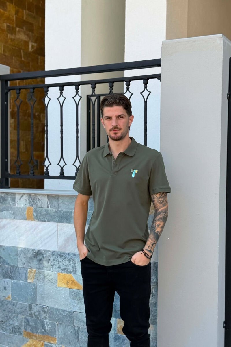 ONE COLOR POLO NECK MEN T-SHIRT OLIVE/ULLI - 1