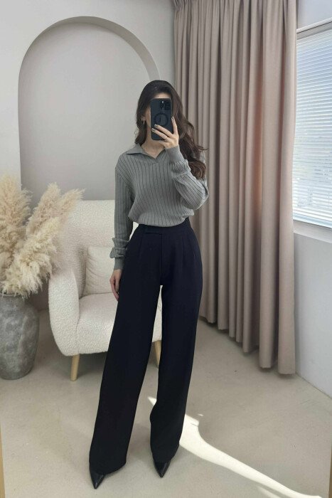 ONE COLOR POLO NECK WOMEN SWEATER GREY/GRI - KLAUDIO FASHION