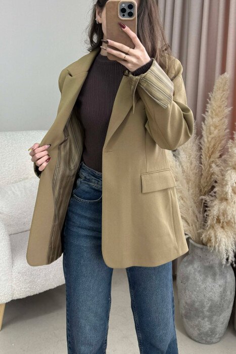 ONE COLOR ROLL UP SLEEVE WOMAN JACKET KHAKI / KAKI - KLAUDIO FASHION