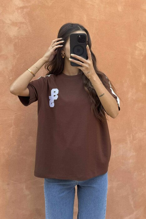 ONE COLOR ROUND NECK 95 FRONT LOGO WOMEN T-SHIRT BROWN/KAFE - 2