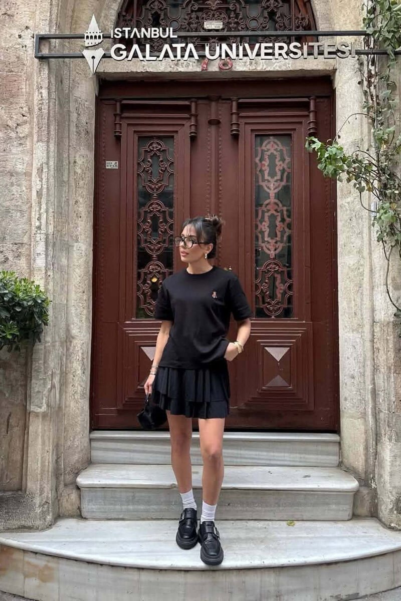 ONE COLOR ROUND NECK BEAR LOGO WOMEN T-SHIRT BLACK/ E ZEZE - 2