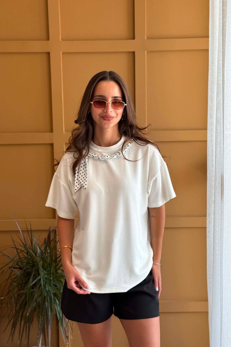 ONE COLOR ROUND NECK DETAIL WOMEN T-SHIRT WHITE-E BARDHE - 1