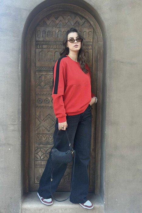 ONE COLOR ROUND NECK FRONT LOGO WOMEN SWEATSHIRT RED/E KUQE - 1