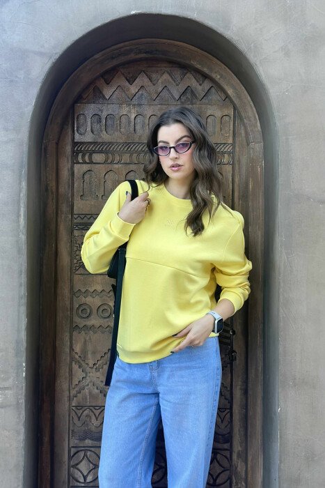 ONE COLOR ROUND NECK FRONT LOGO WOMEN SWEATSHIRT YELLOW/E VERDHE - 3