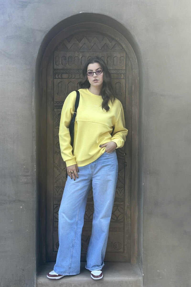 ONE COLOR ROUND NECK FRONT LOGO WOMEN SWEATSHIRT YELLOW/E VERDHE - 1