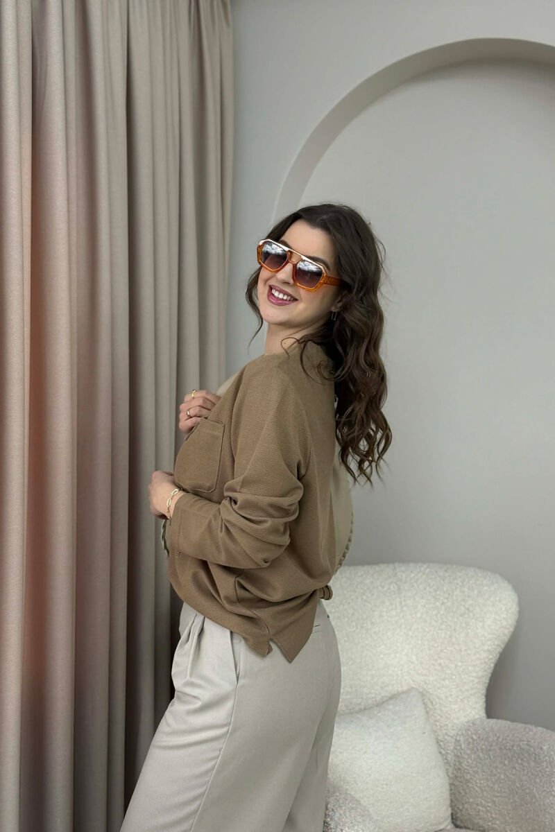 ONE COLOR ROUND NECK POCKET DETAIL WOMEN SWEATER BROWN/KAFE - 6