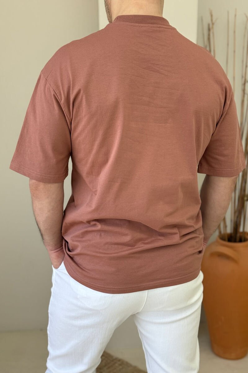 ONE COLOR ROUND NECK POCKET DETAIL MEN T-SHIRT POWDER/PUDER - 3