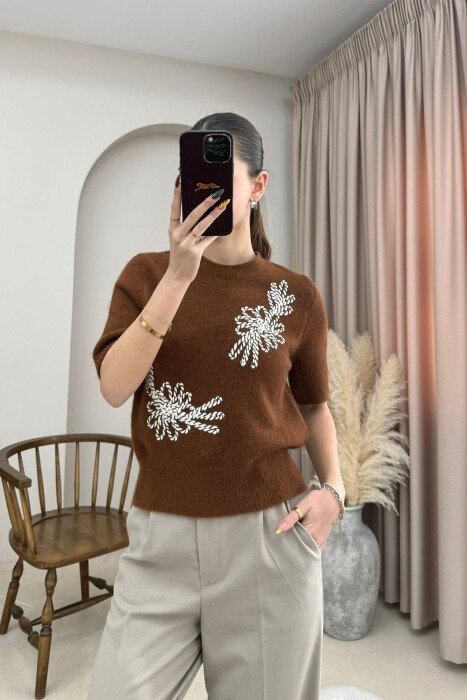 ONE COLOR ROUND NECK SHORT SLEEVE WOMEN SWEATER BROWN/KAFE - KLAUDIO FASHION