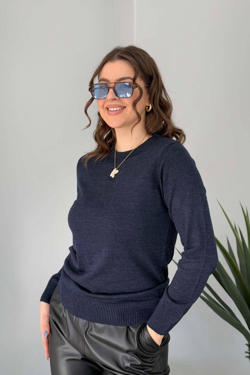 ONE COLOR ROUND NECK SIMPLE WOMEN SWEATER BLUE/BLU - 2