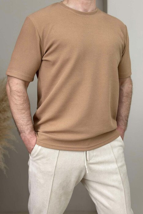 ONE COLOR ROUND NECK TEXTURED MEN T-SHIRT DARK BEIGE/BEZHE ERRET - 1