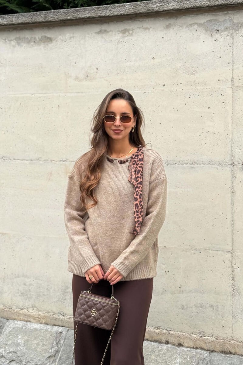 ONE COLOR SCARF DETAIL WOMAN SWEATER LIGHT BROWN/KAZB - 2