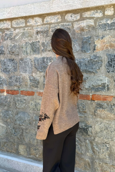 ONE COLOR SEQUIN DETAILS WOMAN SWEATER LIGHT BROWN/KAZB - 4