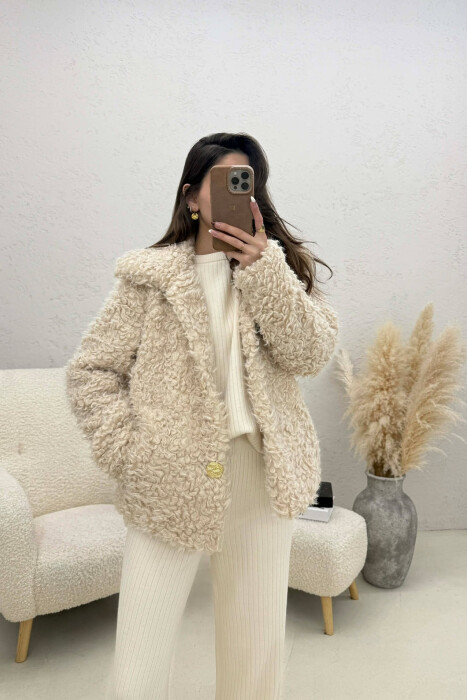 PALLTO NJE NGJYRESHE PELLUSHI PER FEMRA NE NGJYRE KREM - KLAUDIO FASHION
