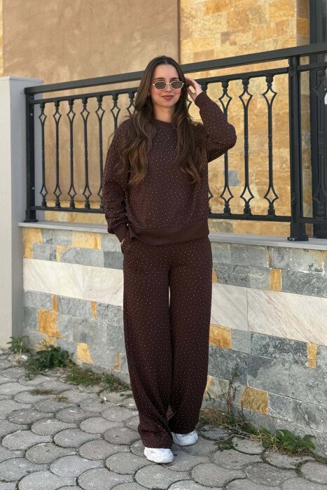 ONE COLOR SHINY DETAILS SWEATSHIRT +TROUSERS WOMAN SET BROWN/KAFE - KLAUDIO FASHION