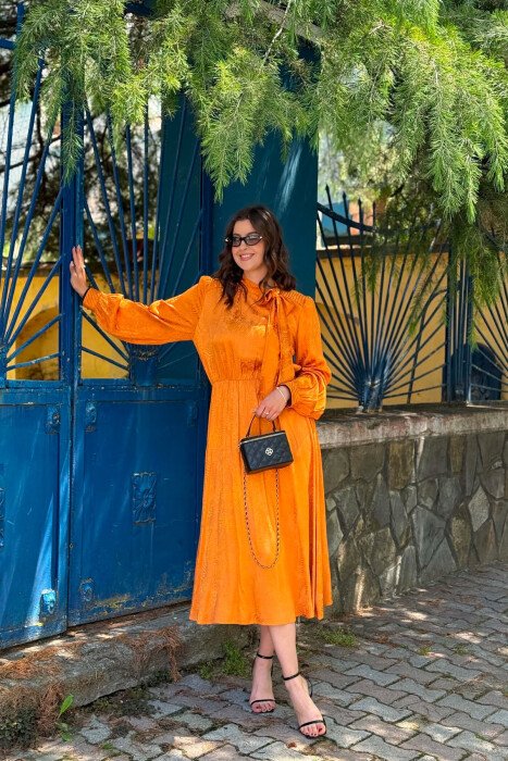 FUSTAN NJE NGJYRESH PER FEMRA NE NGJYRE PORTOKALLI - KLAUDIO FASHION