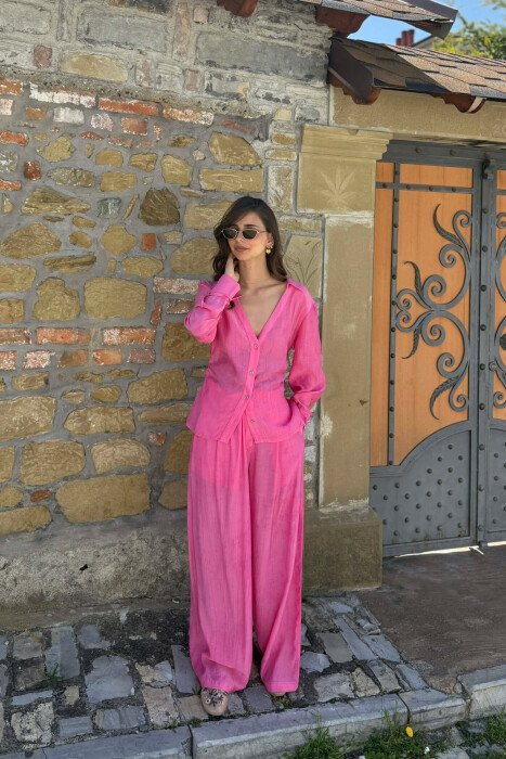 SET NJE NGJYRESH KEMISHE + PANTALLONA PER FEMRA NE NGJYRE ROZE 